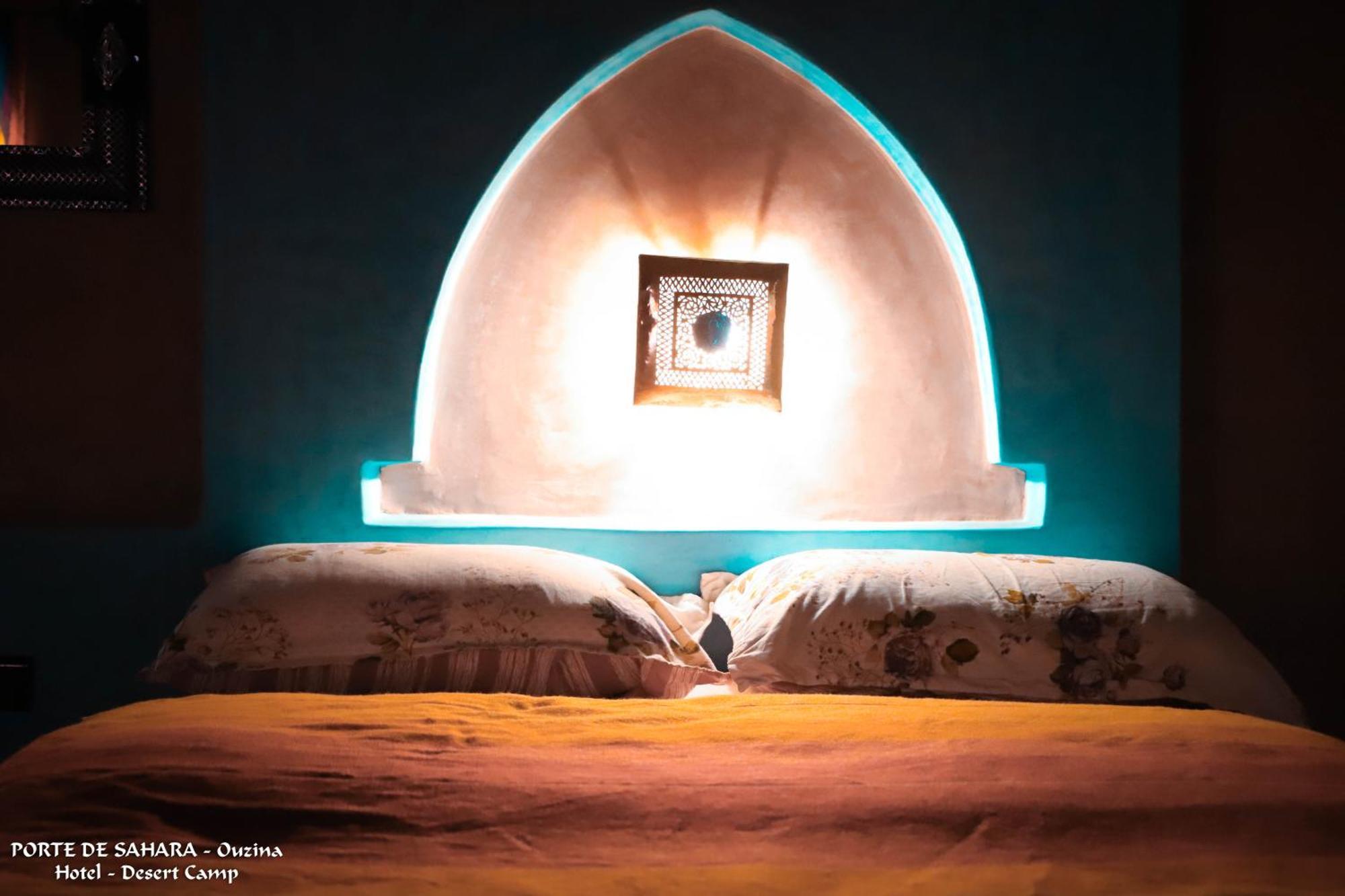 Porte De Sahara Ouzina Rom bilde